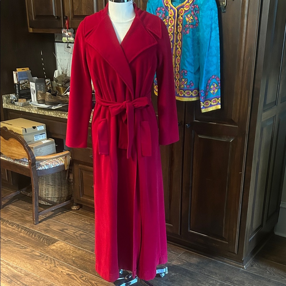 Vanity Fair Sz M Full Length Red Velour Belted Robe GUC